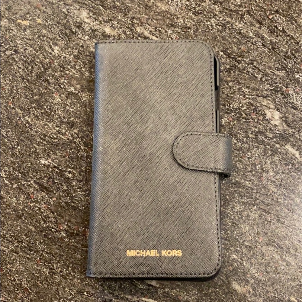 Michael Kors Saffiano Leather Iphine Case